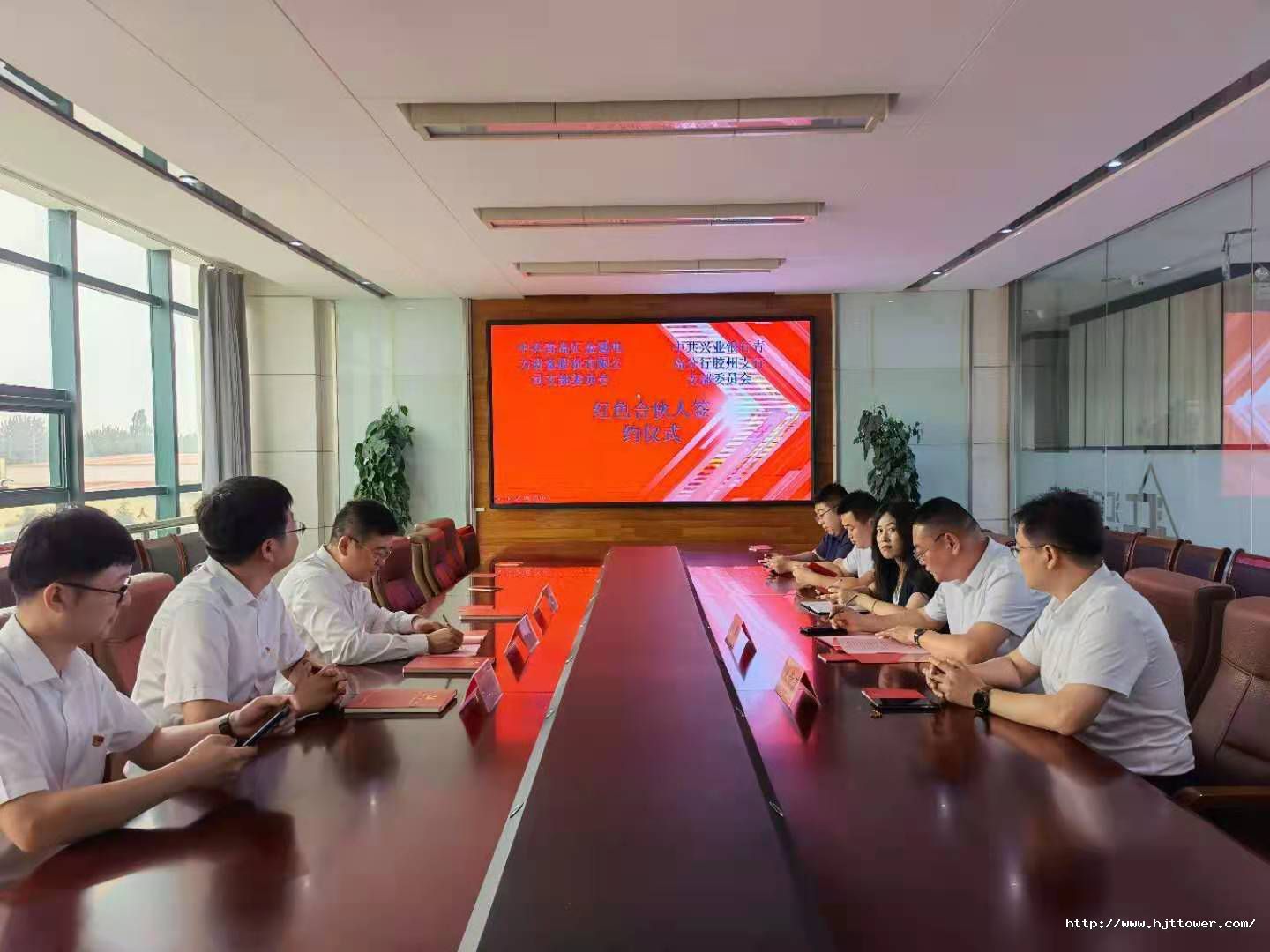 162331080542278729E3.jpg cbef09bbee51ee64e488b5c6951c773.jpg